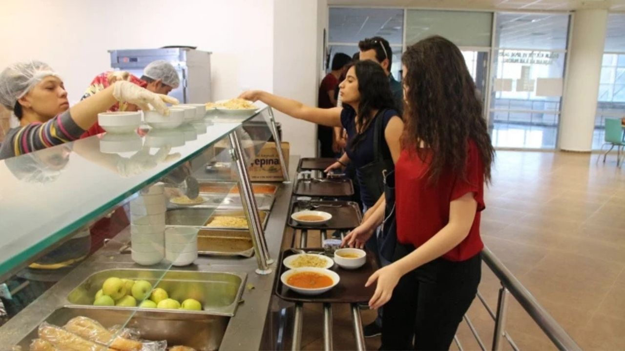 KYK Yurtlarında Yeni Düzenleme: Öğrencilere Yemek Yardımı Başladı