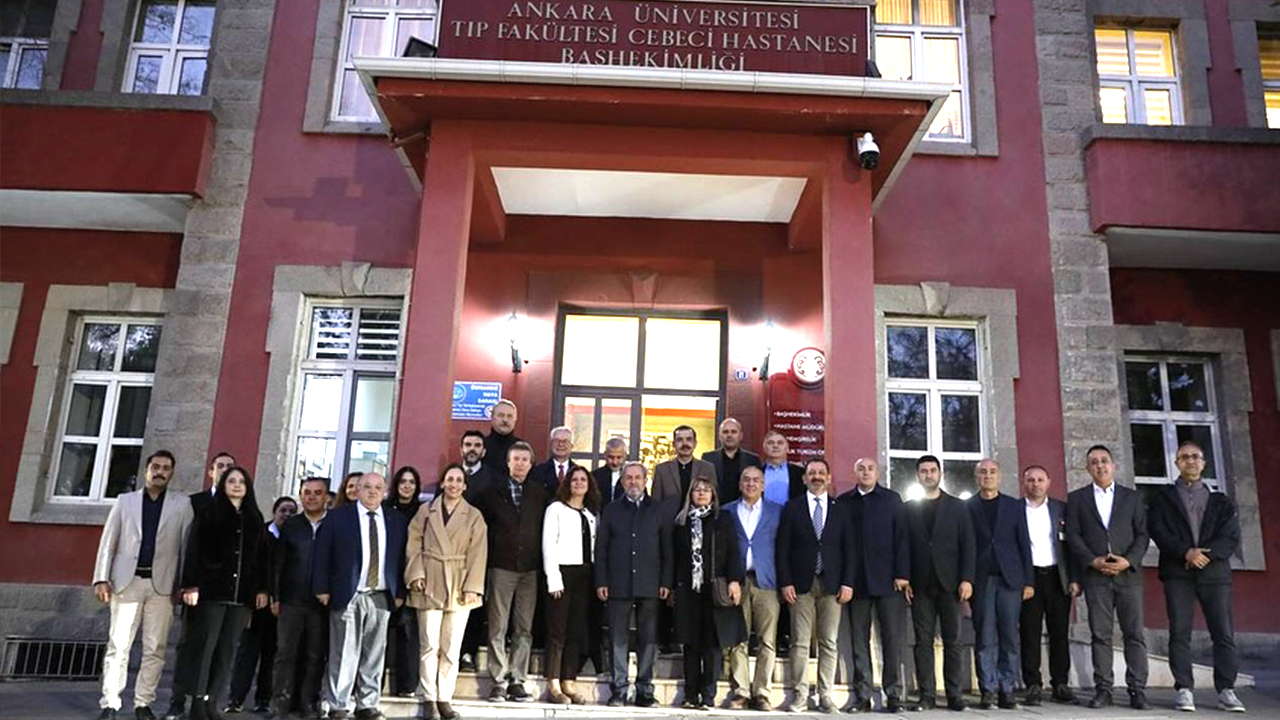 Ankara Üniversitesi Rektörü Prof. Dr. Necdet Ünüvar Cebeci Hastanesinde İncelemelerde Bulundu