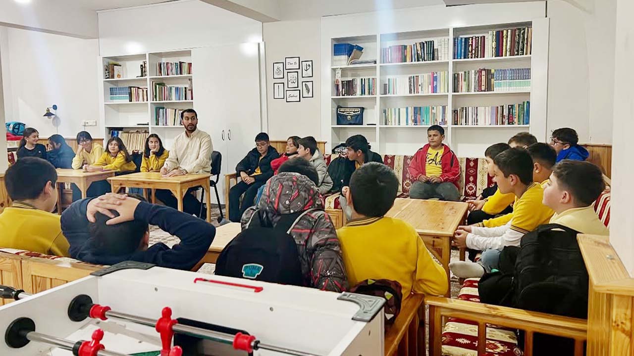 Şefaatli Müftülüğünden Gençlere Manevi Dokunuş: Öğrencilerle Duygu Dolu Program