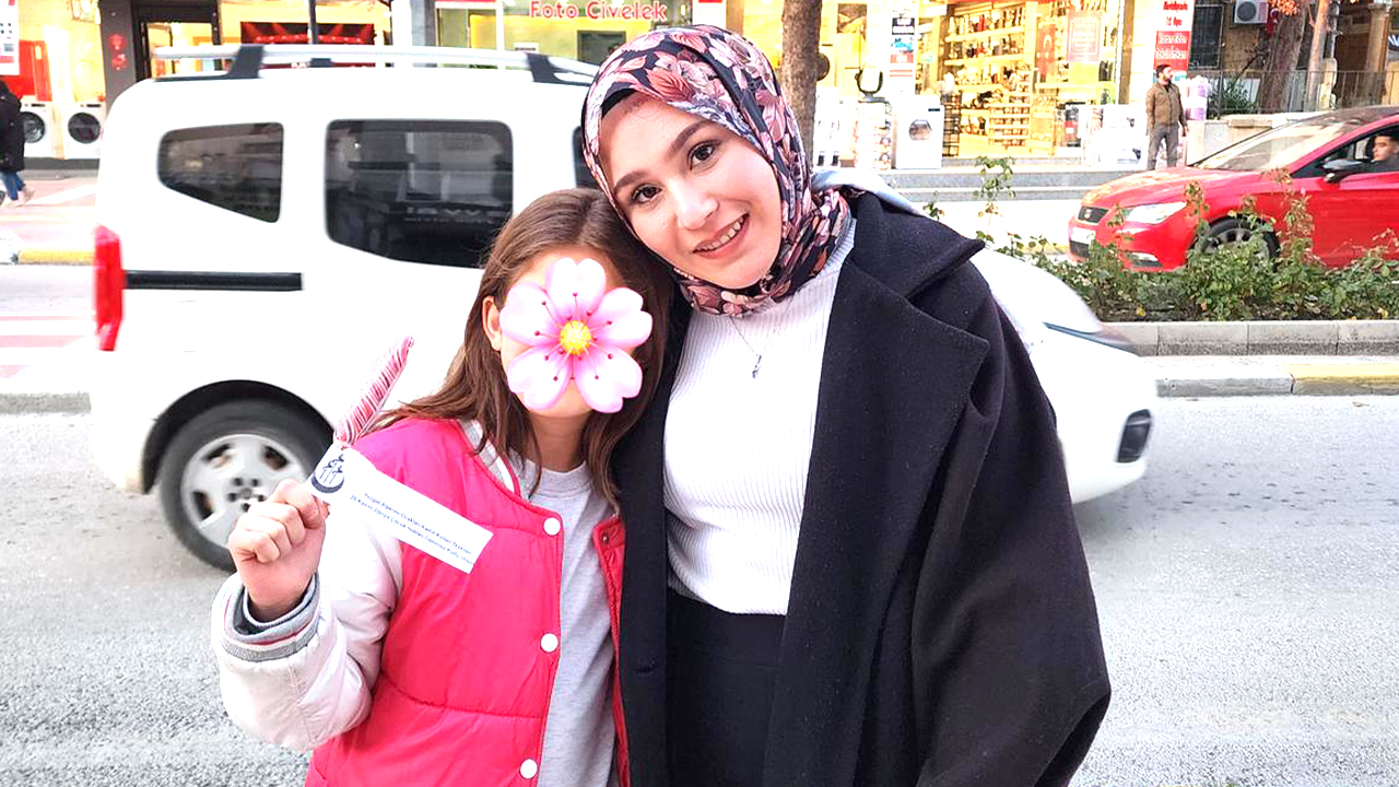 Yozgat Alperen Ocakları Kadın Kolları Çocukları Sevindirdi