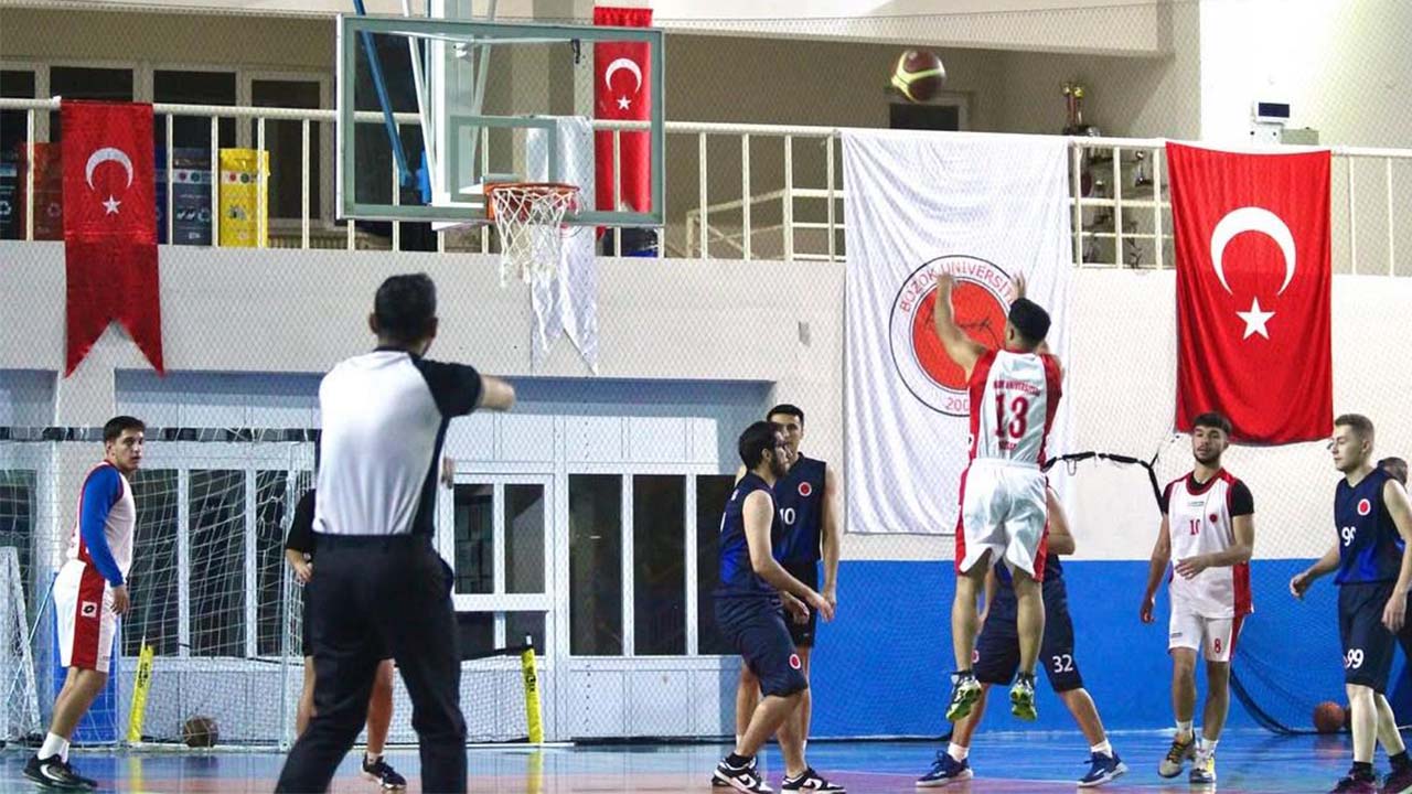 Yozgat Bozok Üniversitesi’nde Tribünler Coştu: Nefes Kesen Maçlar