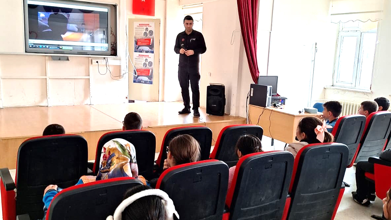 AFAD Yozgat İl Müdürlüğü’nden Öğrencilere Afet Farkındalık Eğitimi