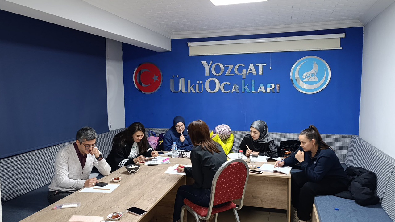 Yozgat Ülkü Ocakları’nda YÖKDİL Kursu Tüm Hızıyla Devam Ediyor