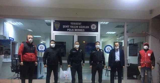 Kızılay’dan beyaz önlüklü kahramanlara şükran