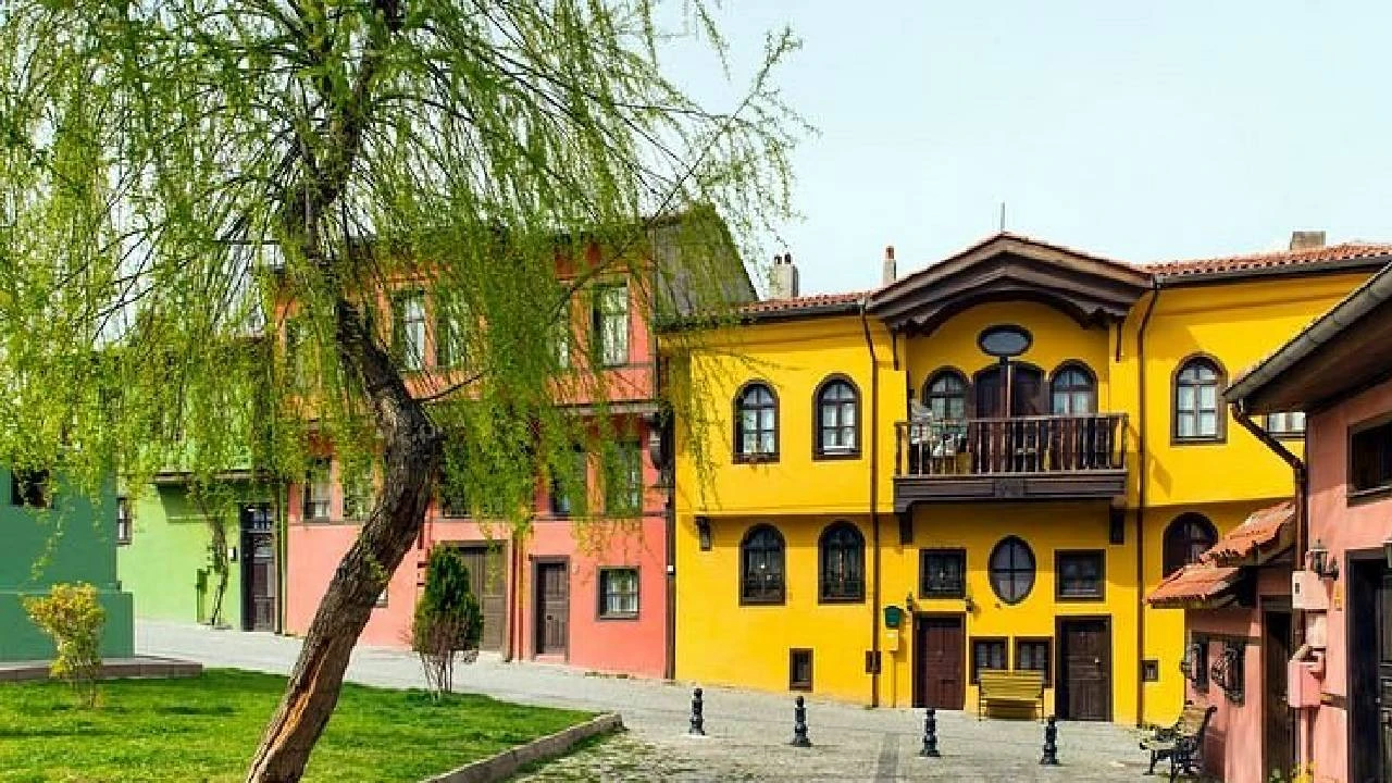 Türkiye'deki Şehirlerin Eski İsimleri! Sadece Bir Kenti Adı Değişmedi Peki Eskişehir'in Eski İsmi Neydi?