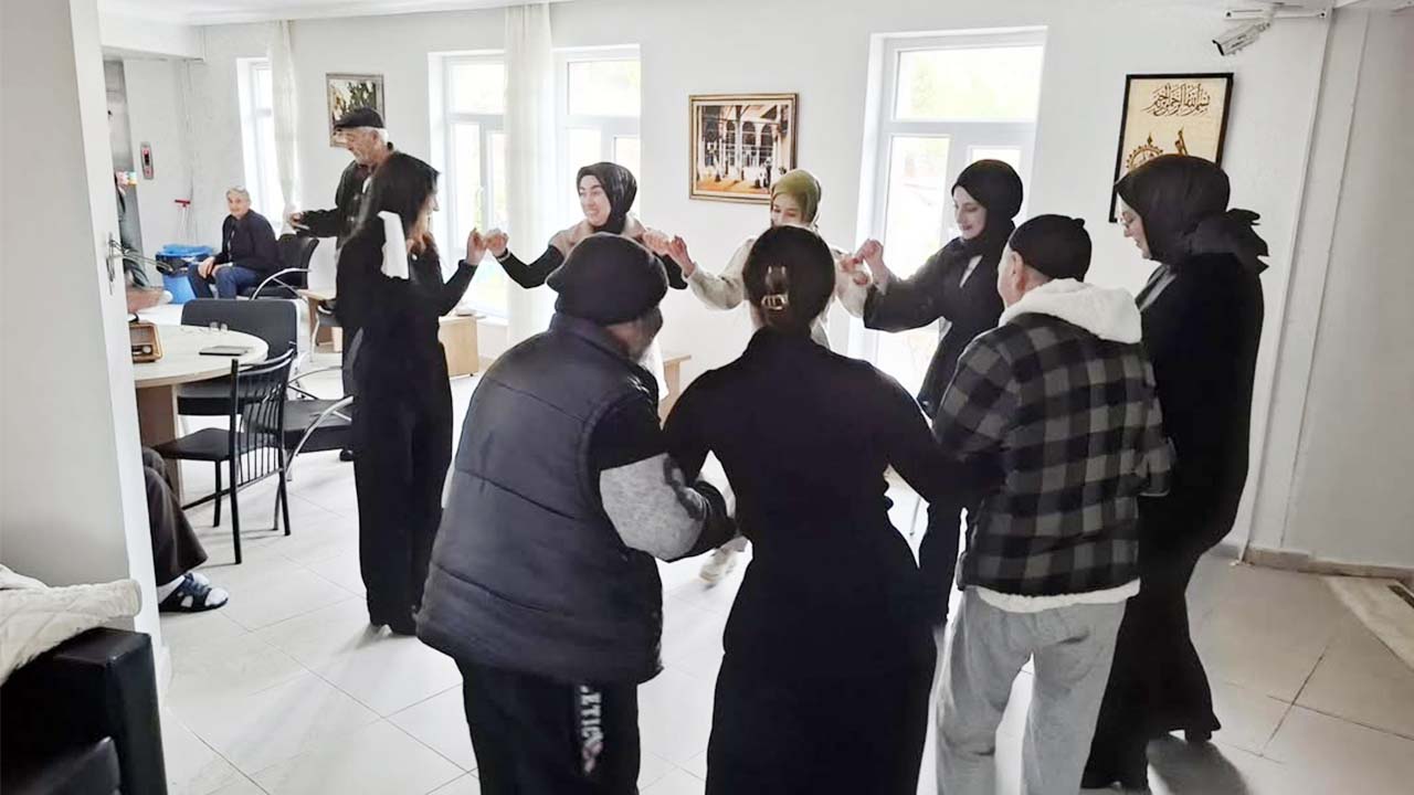 Kuşaklar Arası Gönül Köprüsü Yozgat’ta Kuruldu