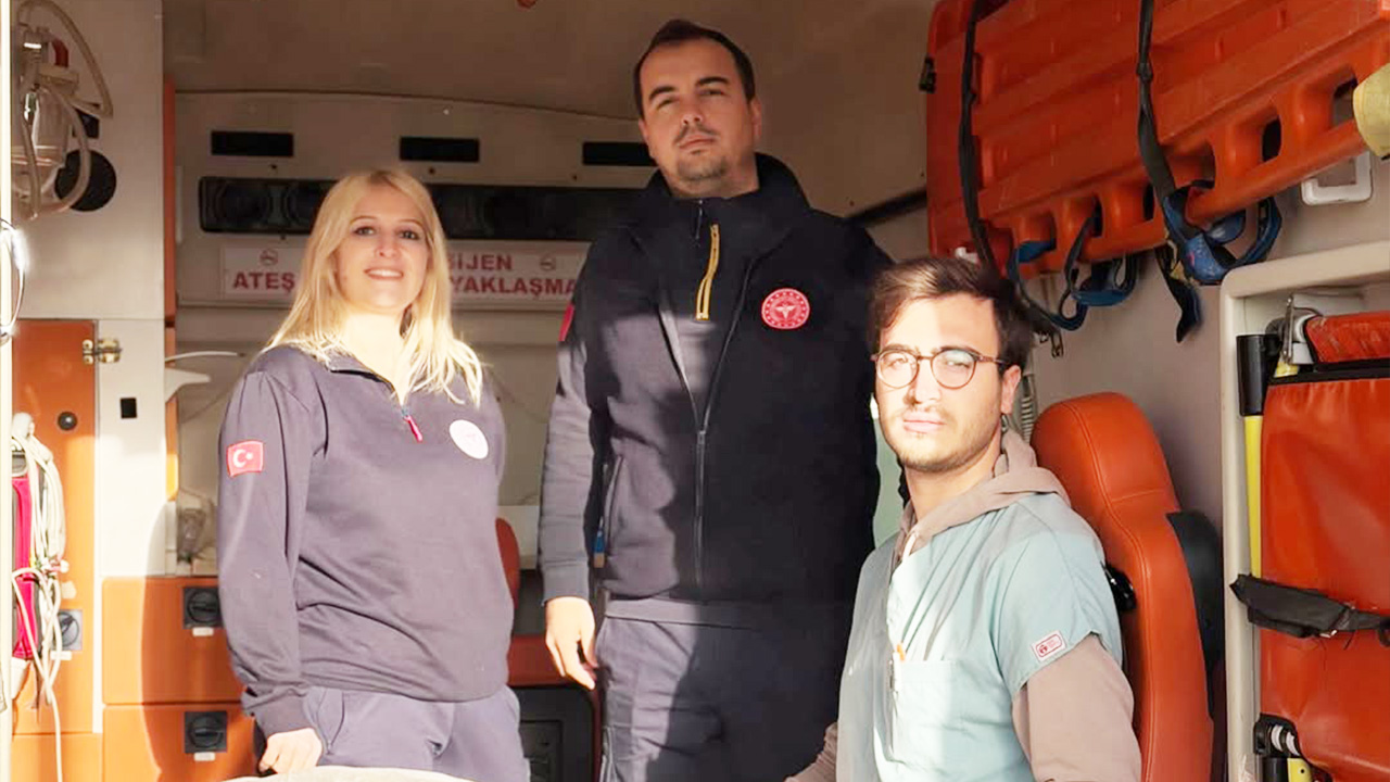 Yozgat’ta ambulansta mucize doğum: Sağlık ekiplerinin zamanla yarışı hayatla sonuçlandı