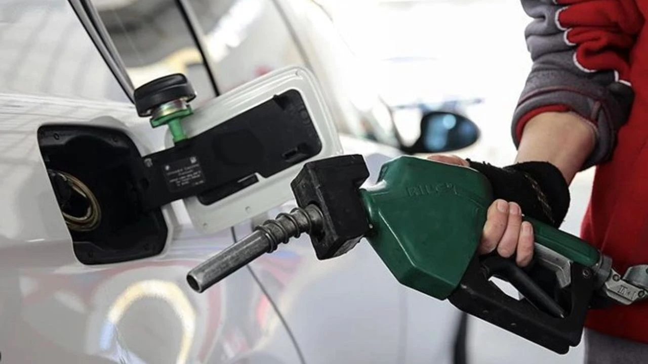 Benzine Bu Gece 83 Kuruşluk Yeni Bir İndirim Geliyor