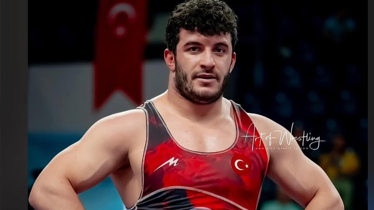 Yozgatlı Güreşçi Beytullah Kayışdağ Türkiye Şampiyonu Oldu