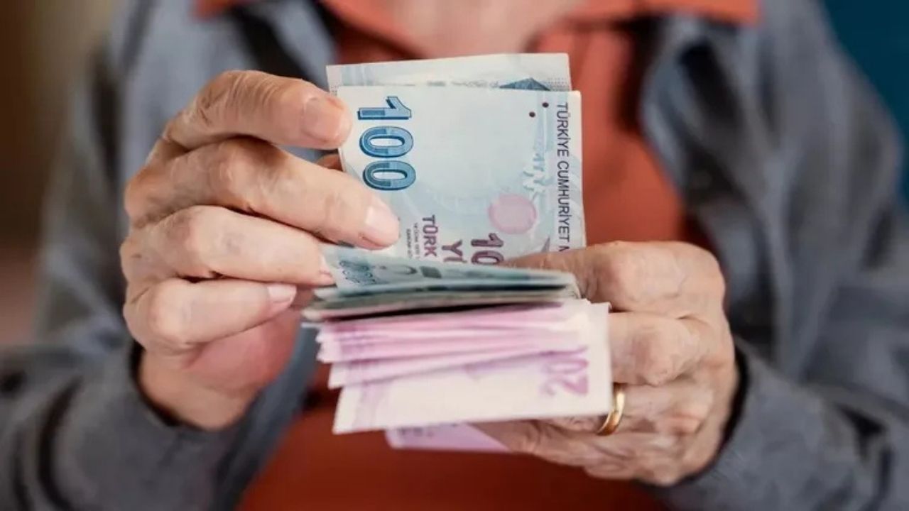 Emekliye 2026 Zammı Netleşiyor: Üçlü Hesapla Yeni Maaşlar Belli Oluyor
