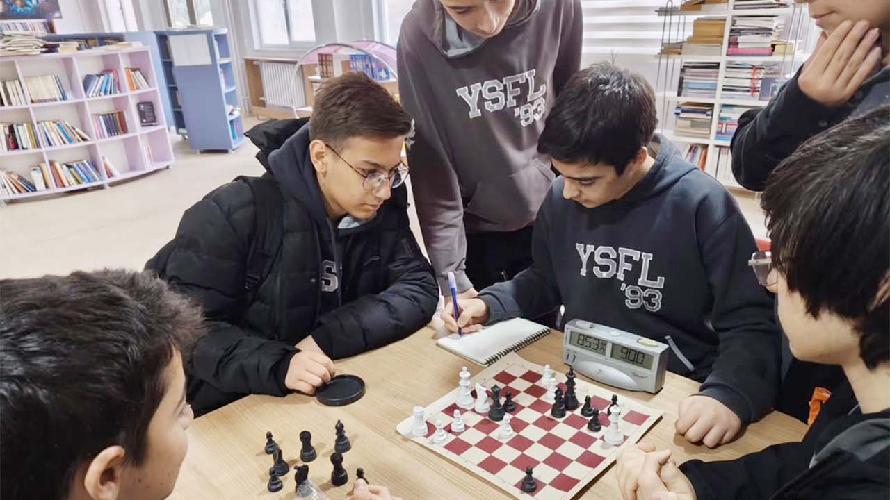 Yozgat Şehitler Fen Lisesi Satranç Turnuvasında Grup Aşamaları Tamamlandı