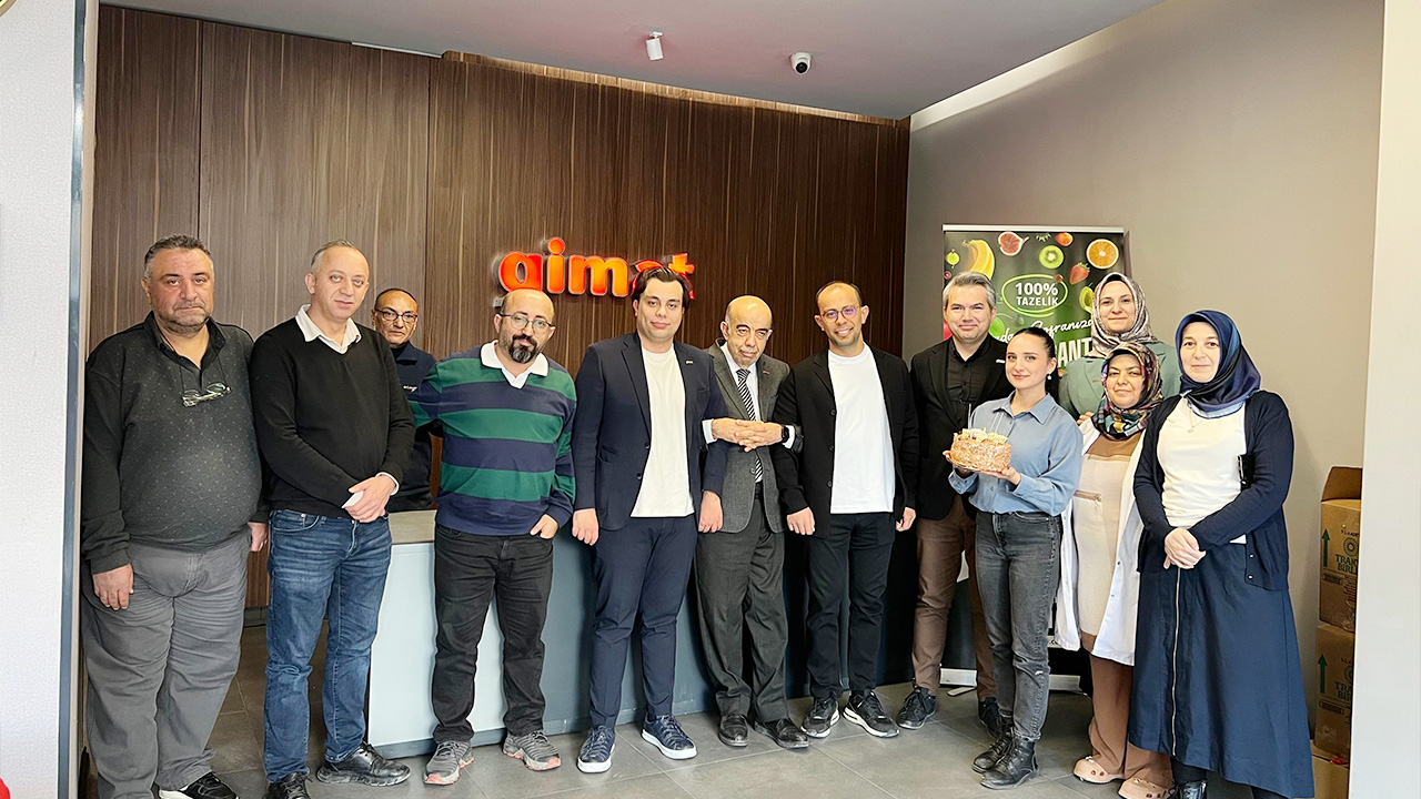 İş İnsanı Özışık’tan Mağazacılar Günü Mesajı: “Bu Başarı 336 Kişilik Büyük Bir Ailenin Emeği”