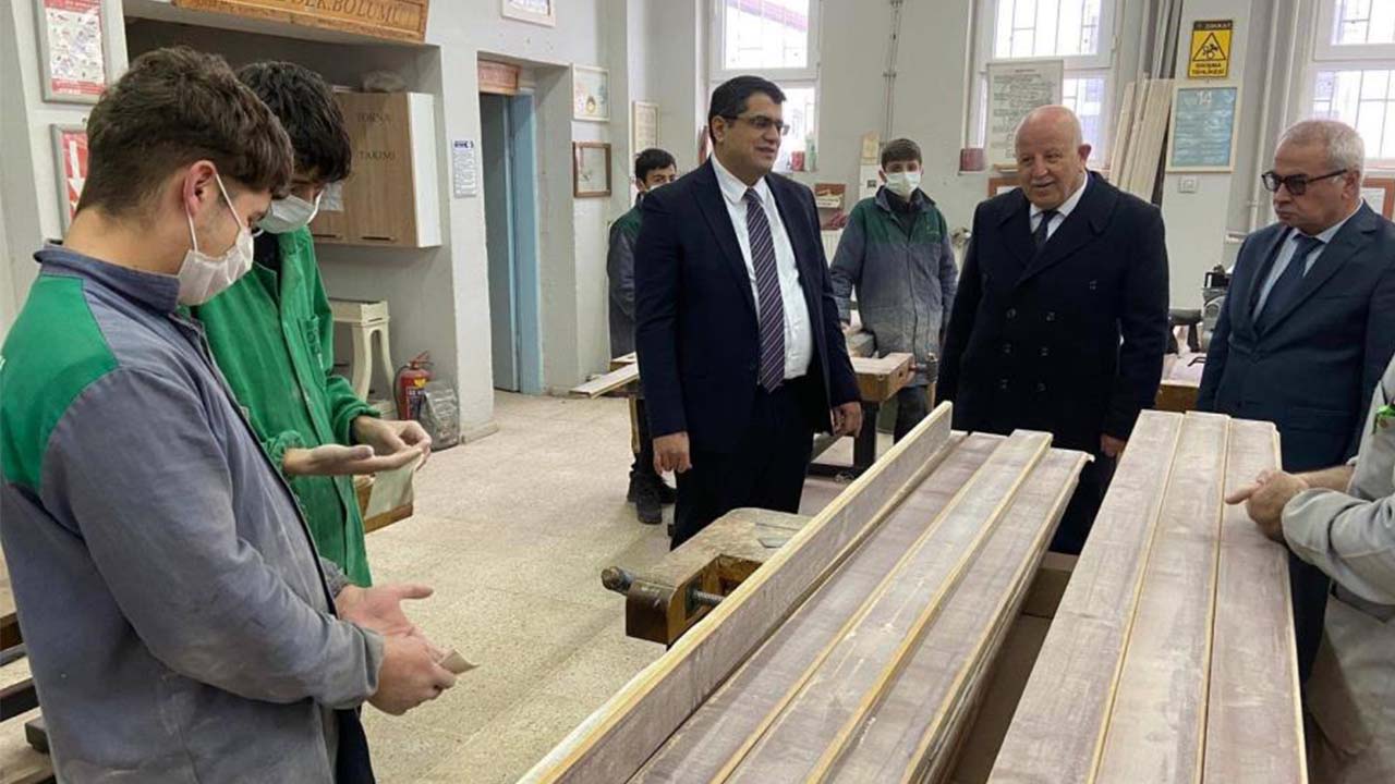 Akdağmadeni Meslek Lisesi’nden Gönülleri Isıtan Proje