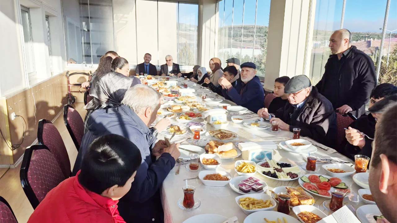 Yozgat’ta Yürekleri Isıtan Buluşma: İki Kuşak Aynı Sofrada