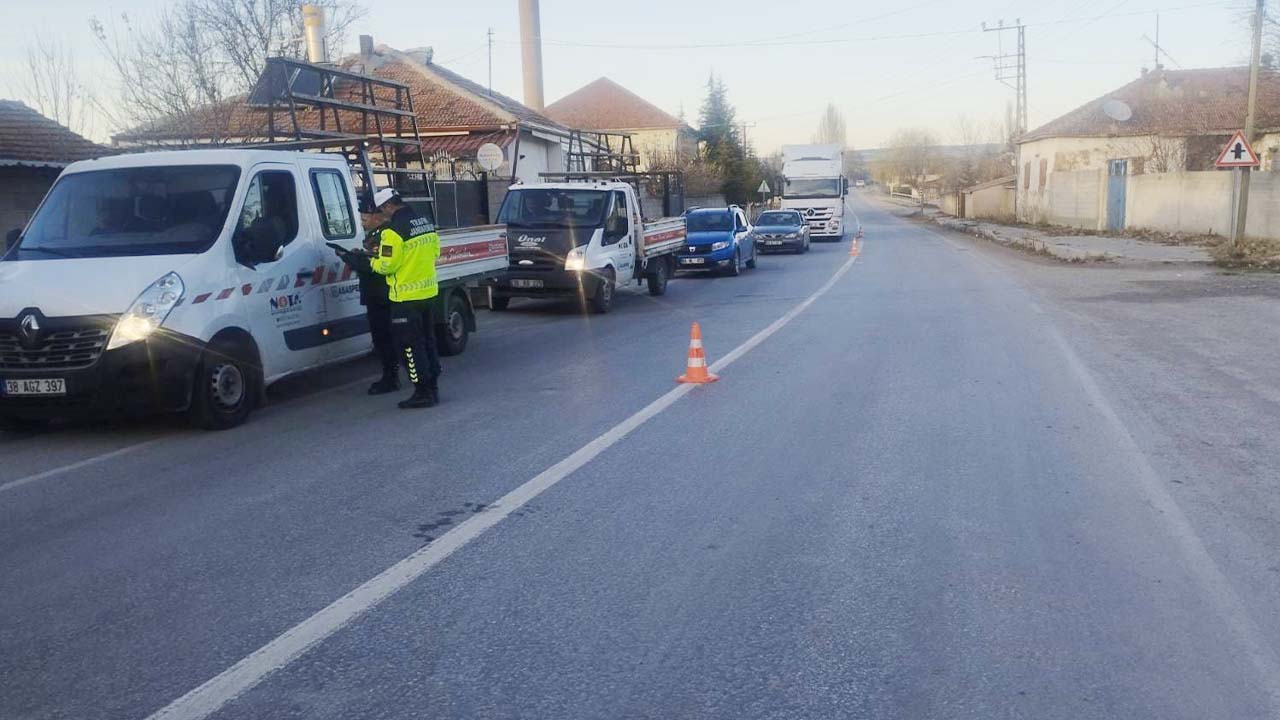 Sarıkaya’da Alkollü Sürücü Yakalandı! Ehliyetine El Konuldu