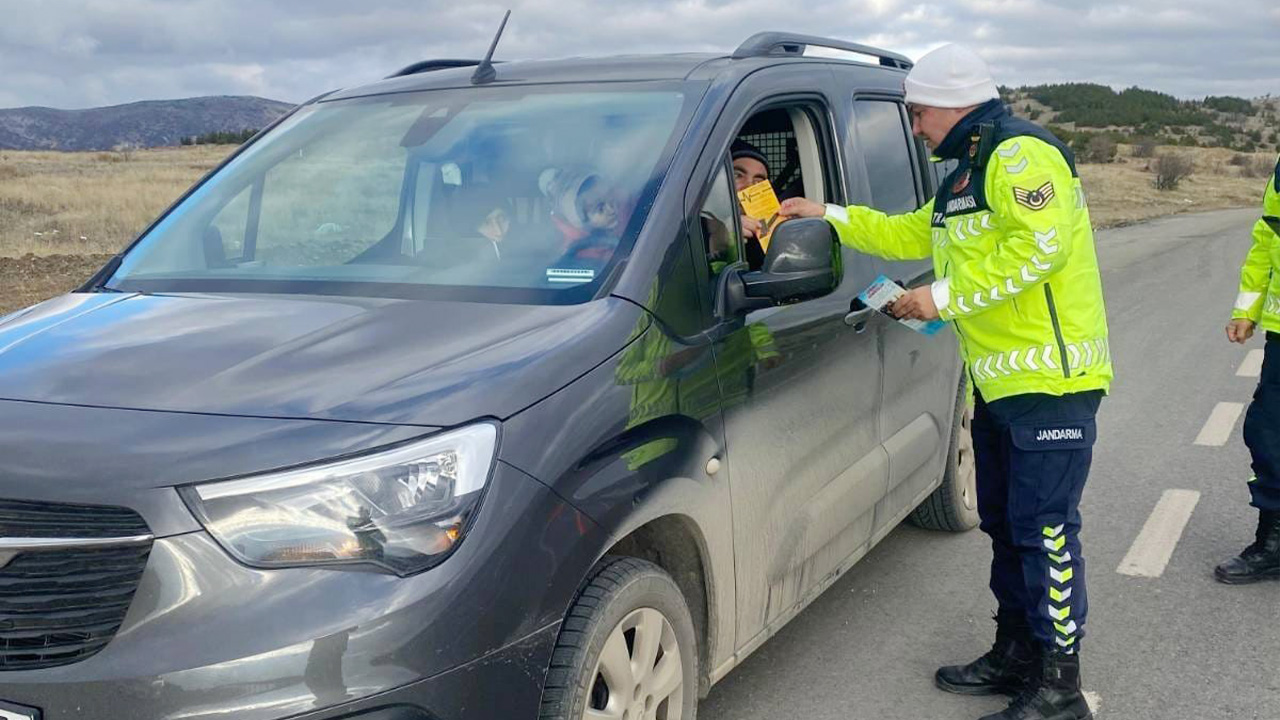 Yozgat’ta Trafik Jandarmasından sürücülere hayati uyarı