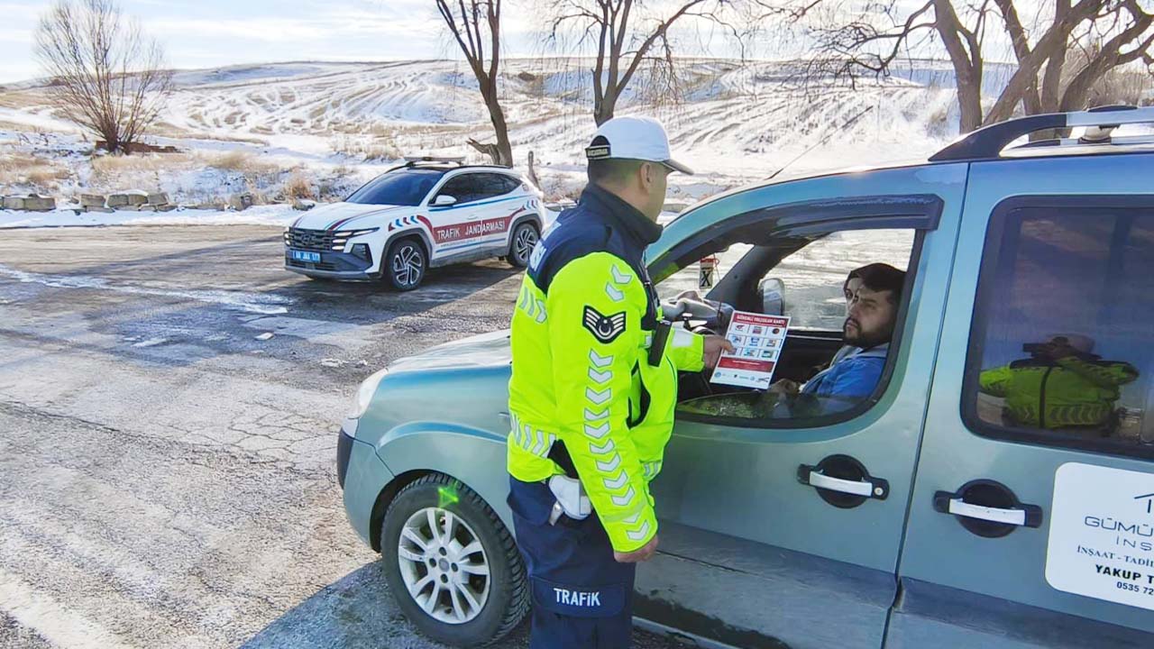 Yozgat’ta Jandarma Sahada: Sürücüler Tek Tek Bilgilendirildi