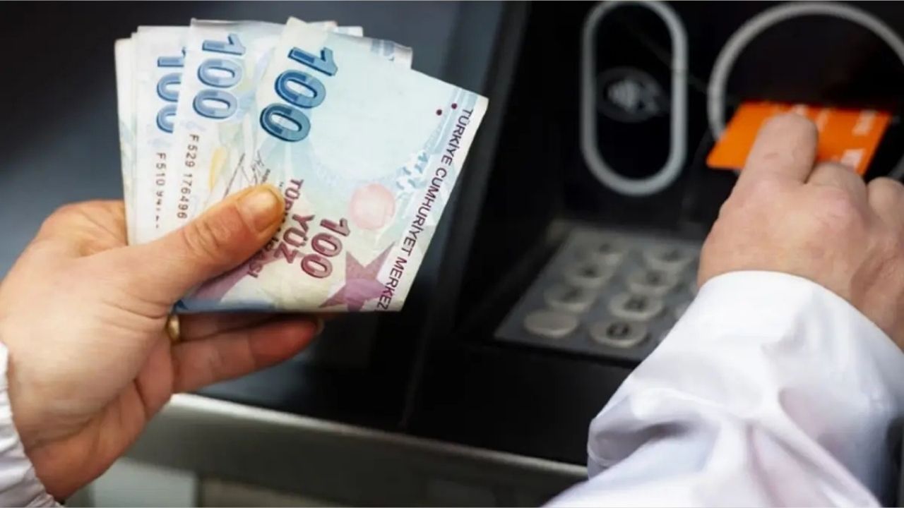 Kredi Notunu Düşüren Hata: Karttan Nakit Avans Çekenler Dikkat!
