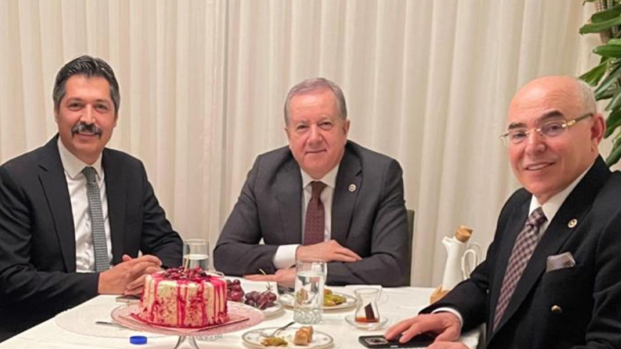 MHP’li Oğuzhan Oğuz’a Sürpriz Konuk