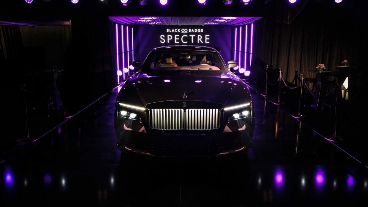 Rolls-Royce Tarihinin En Güçlü Otomobili Türkiye’de Tanıtıldı