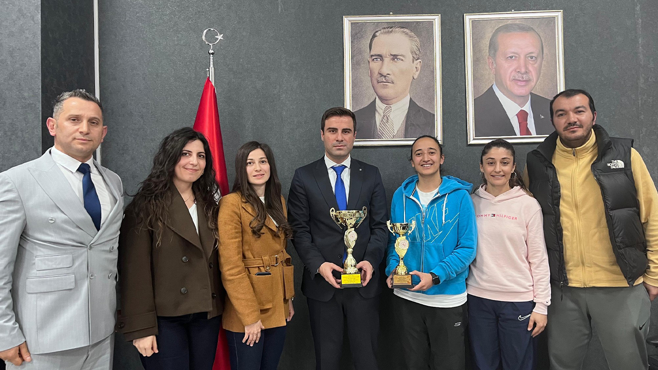 Yozgat Sarıkaya Kaymakamı  Demirkıran'dan tebrik