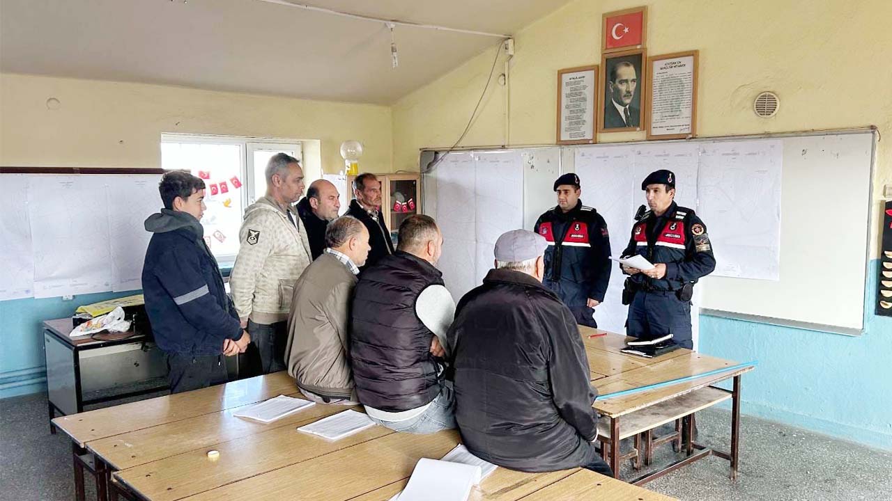 Şefaatli’de Jandarma’dan Mera Uyarısı: Köy Köy Bilgilendirme!