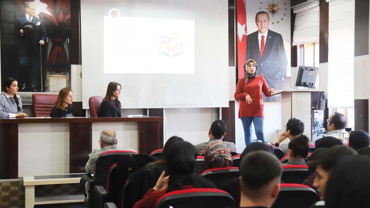 Yozgat’ta Öğrencilerden Sektöre Işık Tutacak Sigorta Analizleri