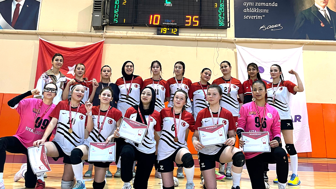 Yozgat Spor Lisesi Hentbol Takımından Büyük Başarı