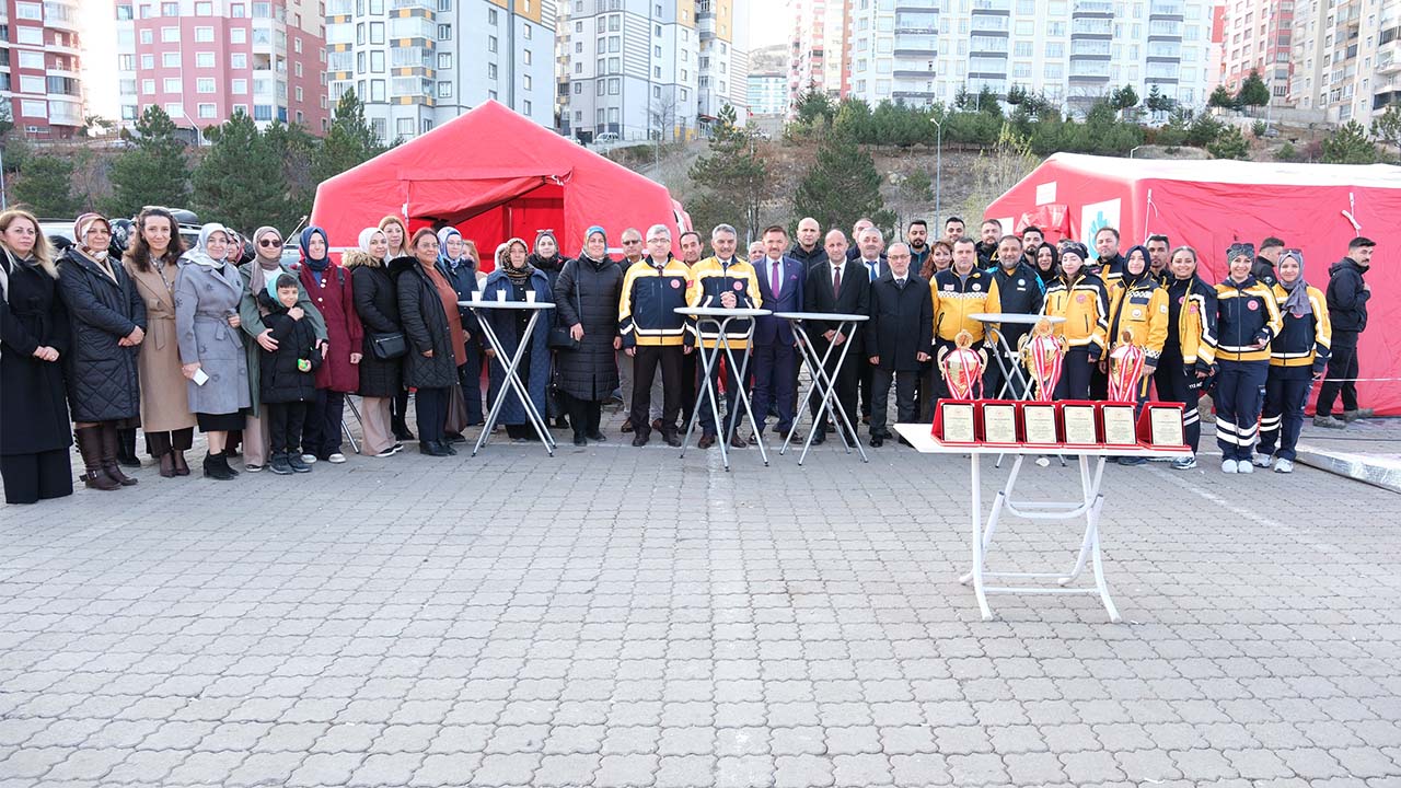 Yozgat’ta Nefes Kesen Ambulans Rallisi! 13 Ekip Zamanla Yarıştı