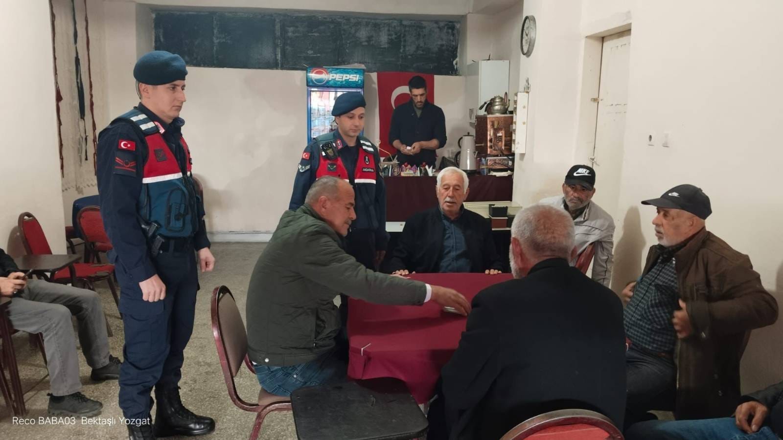Yenifakılı Jandarmasından Küçükbaş Hayvan Hırsızlığı ve Dolandırıcılığa Karşı Bilgilendiriyor