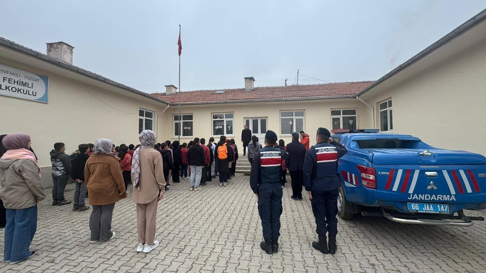 Yozgat'ta Okul Çevrelerinde Jandarma Denetimi