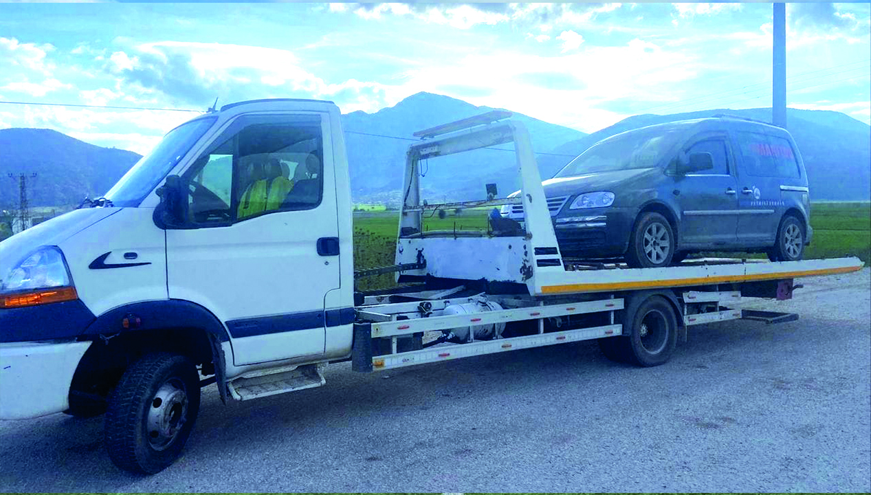 Şefaatli’de Yol Kontrolünde Aranan Araç Yakalandı