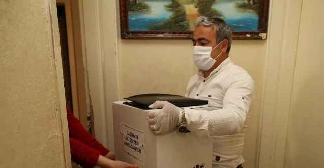 Gaziemir’de bin 200 aileye gıda yardımı