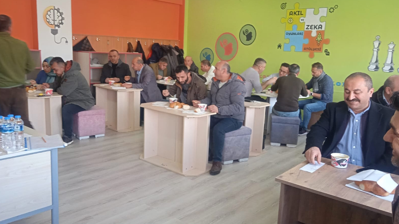 Sarıkaya’da Eğitim Değerlendirme Toplantısı Yapıldı
