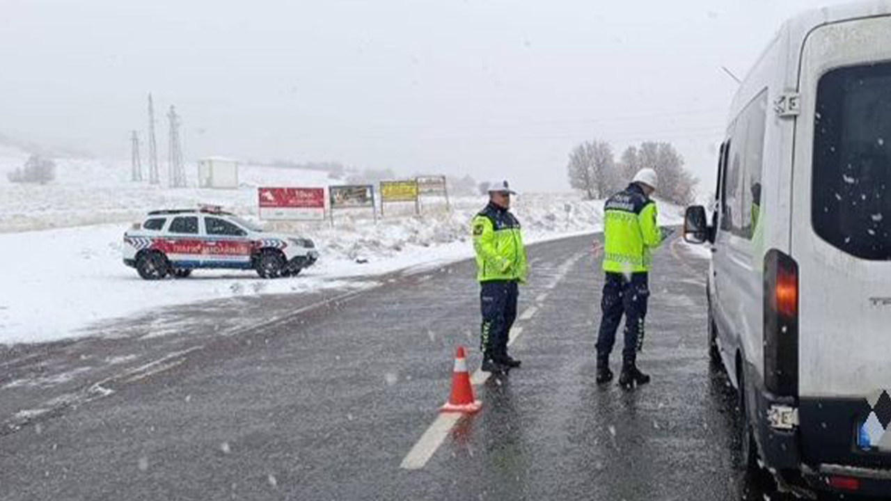 Yozgat’ta Trafik Jandarmasından Denetim: Ehliyetsiz Sürücüye Ceza