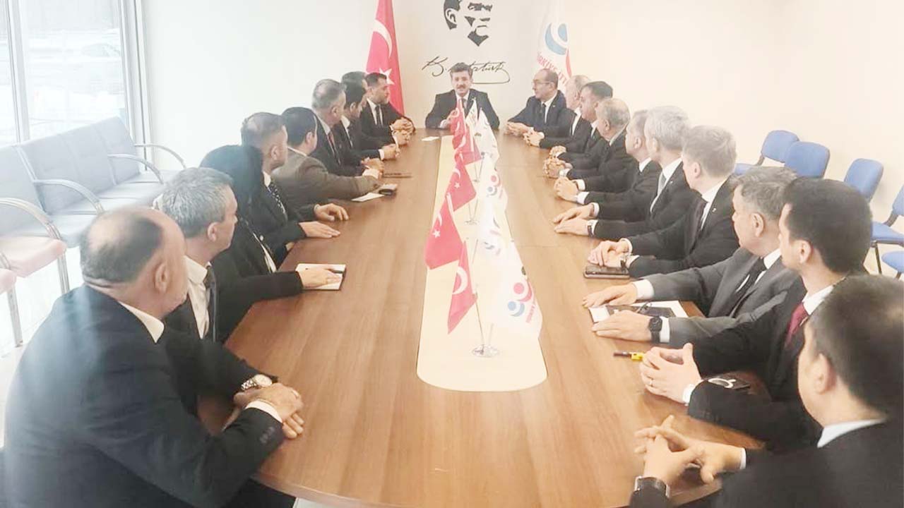 Türkiye İttifakı Partisi Başkanlık Divanı Yozgatlı hemşehrimiz Yılmaz Başkanlığında Toplandı