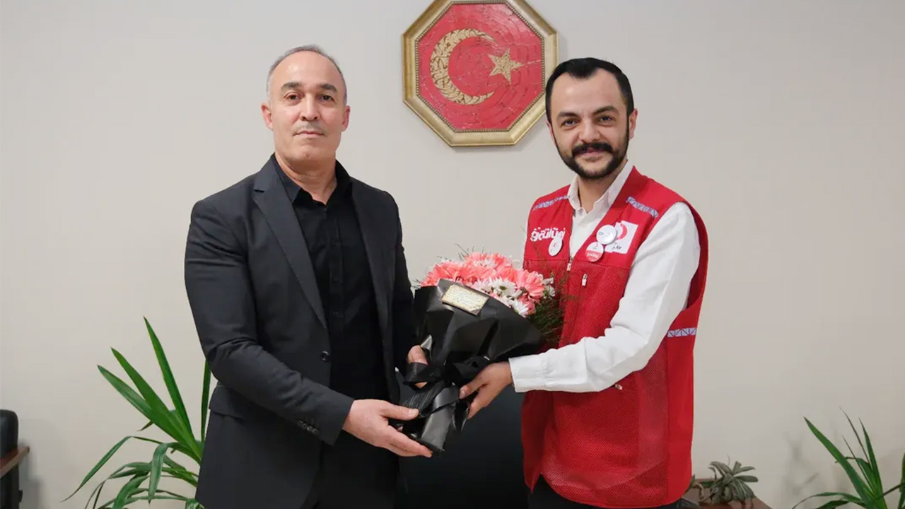 Genç Kızılay ve Türk Kızılay Yozgat’tan Basın İl Müdürü Açıkgöz’e Ziyaret