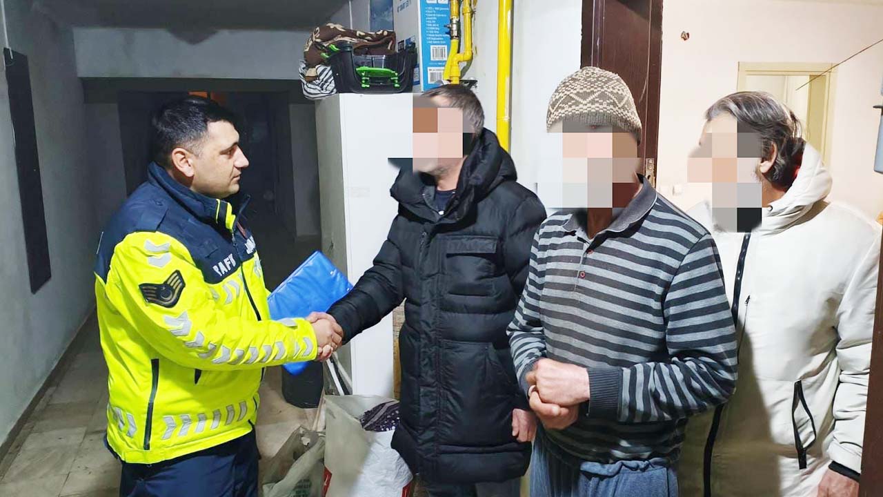Yozgat’ta Kayıp Vatandaşa Jandarmadan Şefkat Eli!