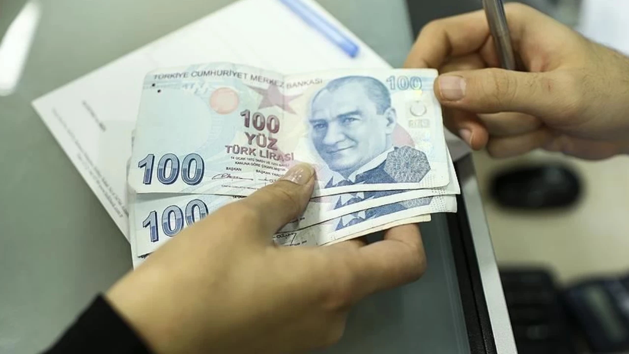 Memur ve Emekli Maaşlarına Zam Oranı Netleşti