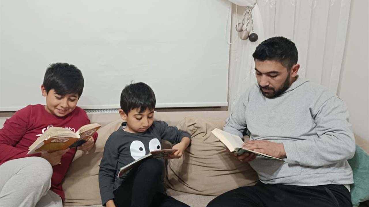 Yozgat’ta çocuklar da okuyor anne babalar da!