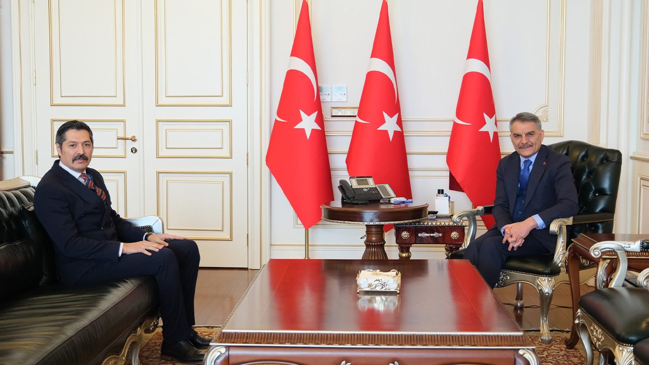 İş İnsanı Oğuzhan Oğuz’dan Yozgat Valisi Mehmet Ali Özkan’a Ziyaret