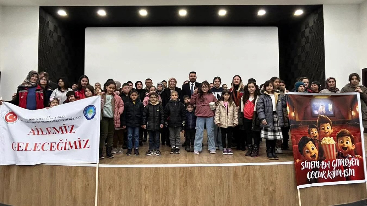 Çayıralanlı Çocukların Sinema Keyfi