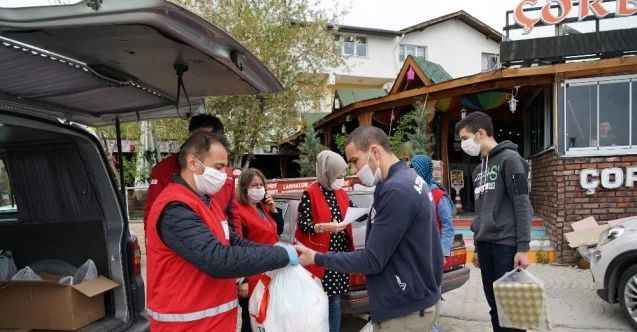 Memleketlerine gidemeyen yabancı öğrencilere Kızılay’dan yardım