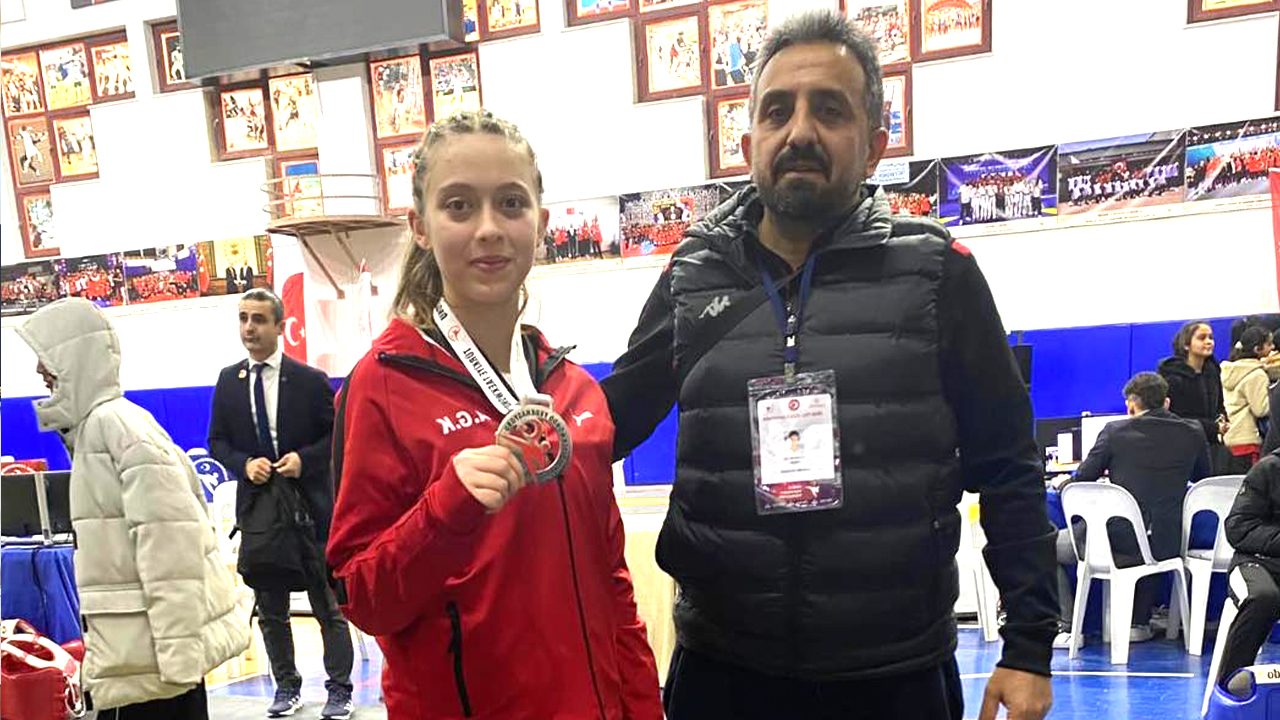 Yozgatlı taekwondocular Akdeniz’i titretti