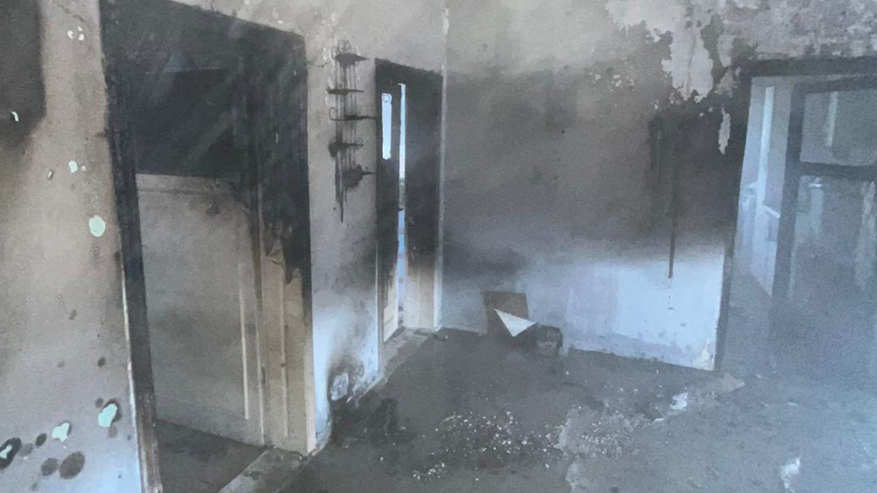 Sırçalı’da evi tamamen yanmıştı: Belediye Yardım eli uzattı