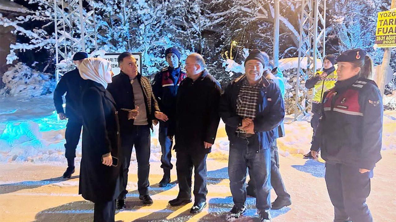 Yozgat’ın kadın kaymakamı sahada: görev başında kutladı