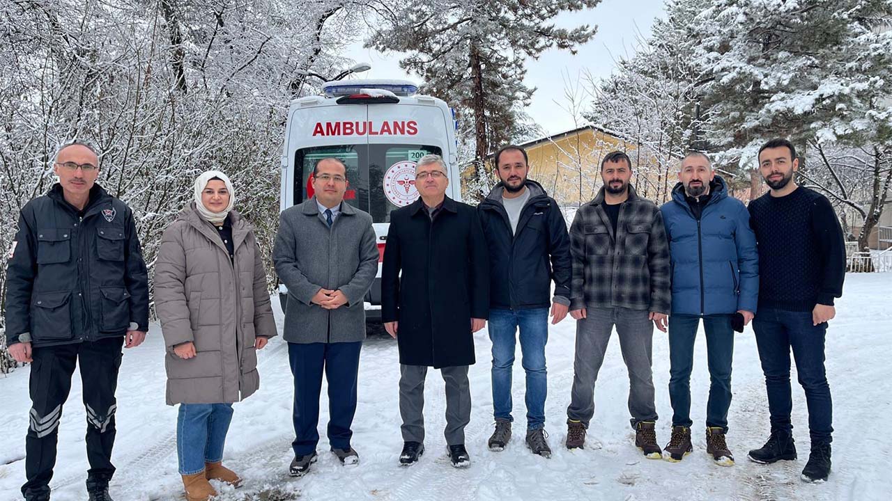 Zorlu Kış Şartlarında 7/24 Görev: Yozgat Acil Sağlık Personeli Sahada!