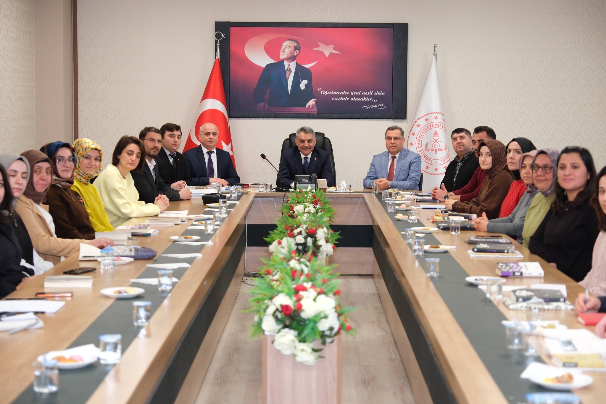 Yozgat’ta Öğretmenlere Taşra ve Roman Semineri Düzenlendi