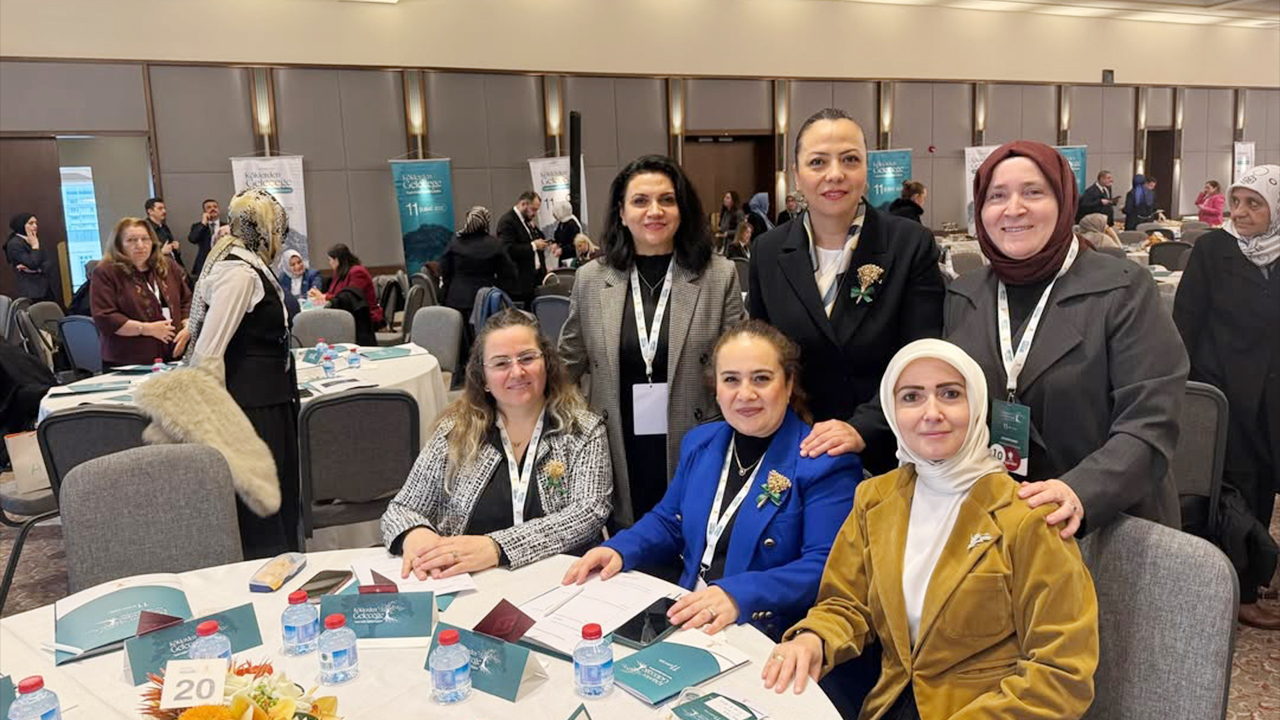 Yozgat İl Kadın Kolları, “Köklerden Geleceğe” Çalıştayı’na Katıldı