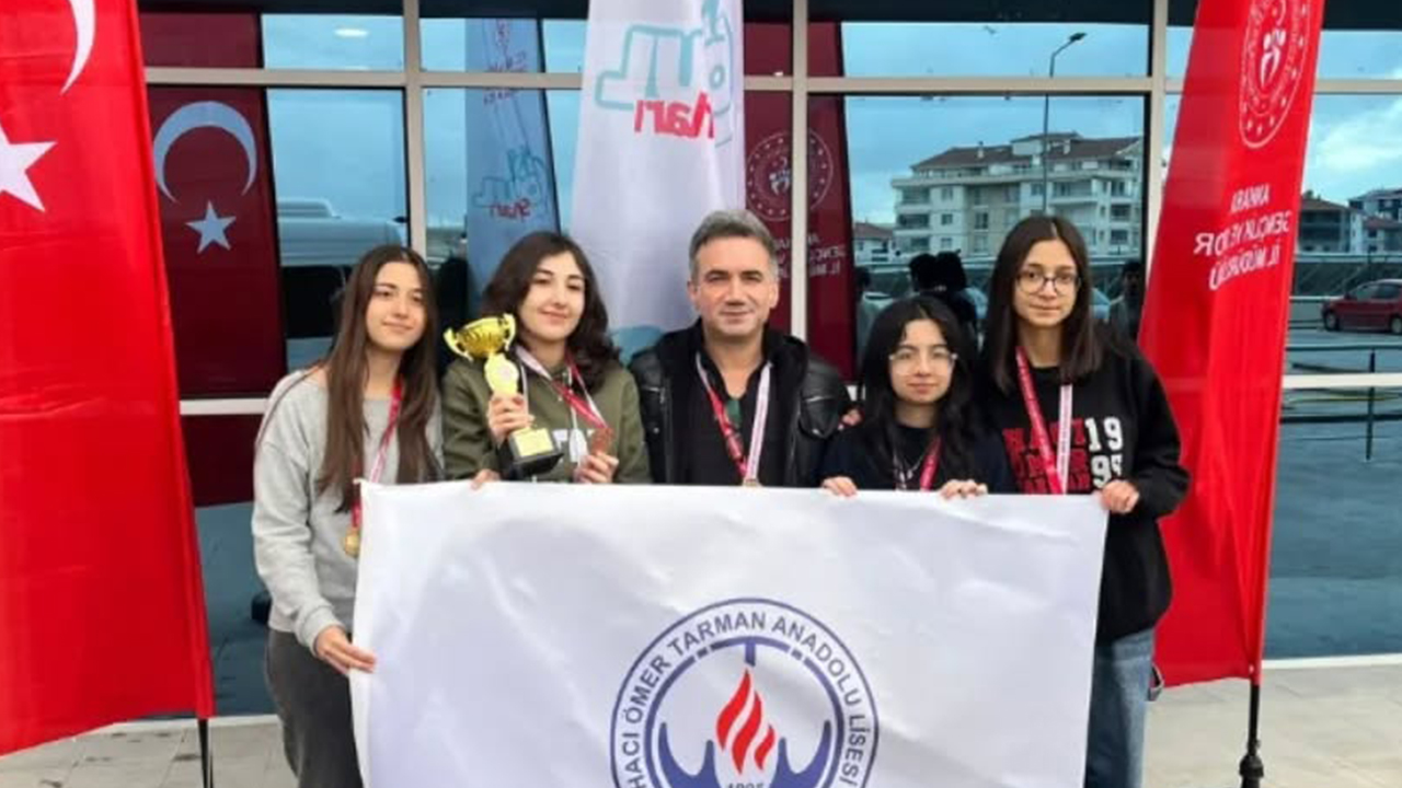 Hacı Ömer Tarman Anadolu Lisesi Kız Satranç Takımı Ankara 3.’sü Oldu